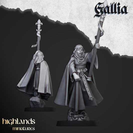 Highland Miniatures - Damsel of Gallia on Foot - Fantasy / D&D (Custom Order)