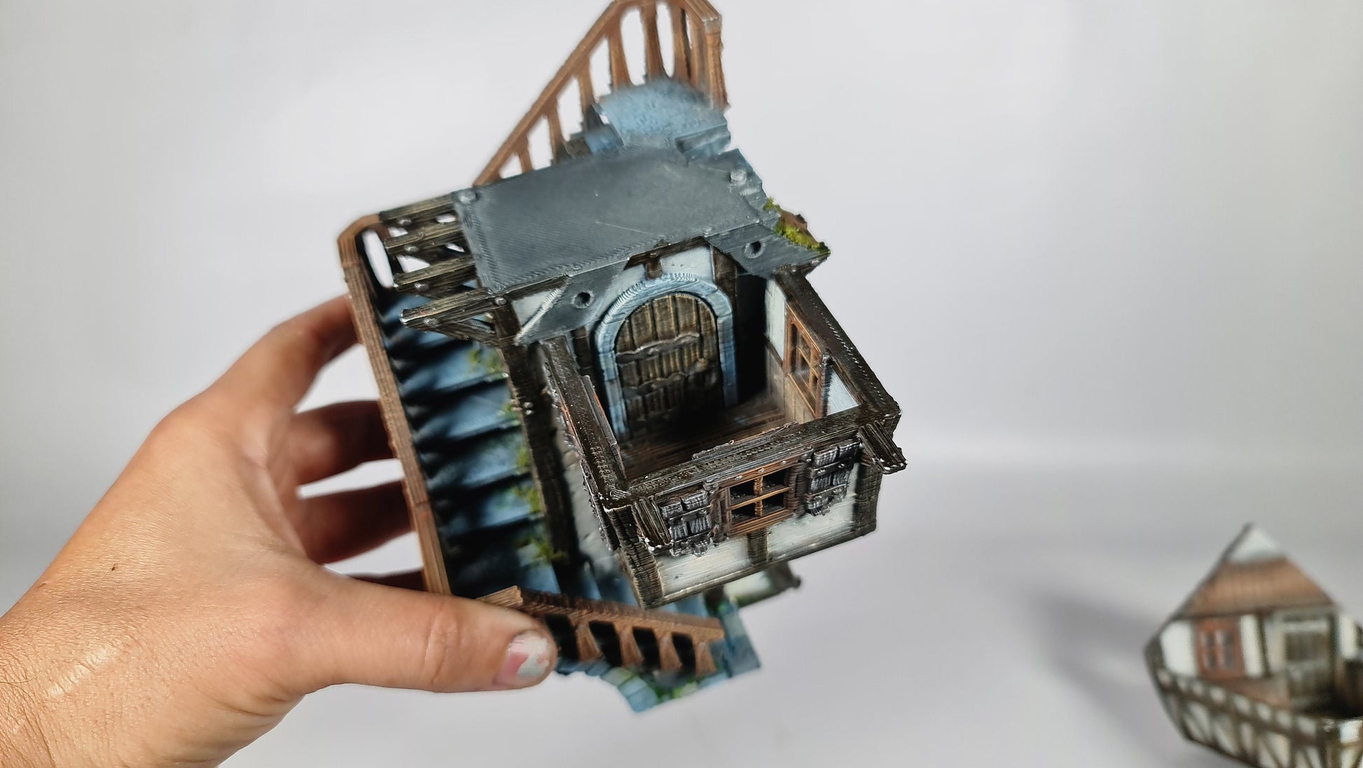 The Frost 2 Redwood House - Wargaming Terrain 28mm - Printed on FDM Bambu Lab X1 Carbon (Custom Order) - product image 5 of 9