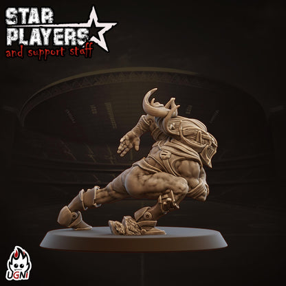 Lucius Shift Star Player - Designed by UGNI Miniatures - Fantasy Football - product image 2 of 3