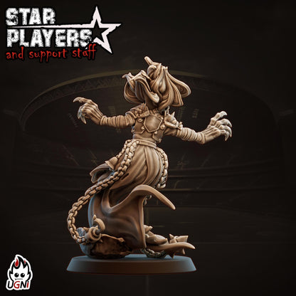 Gretjen Wochter Star Player - Designed by UGNI Miniatures - Fantasy Football - product image 3 of 3