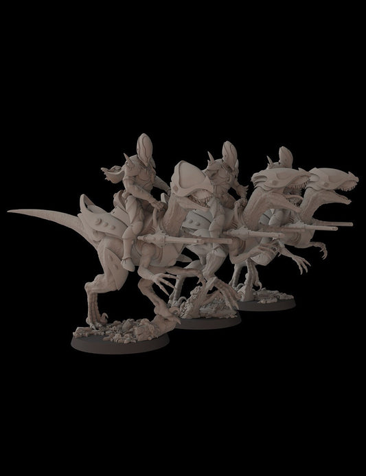 Aeterni Fantasy Cult Miniatures Deinonchus Raiders x3 (Custom Order)
